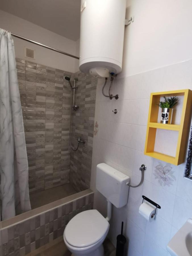 Apartments K&D Pula Luaran gambar