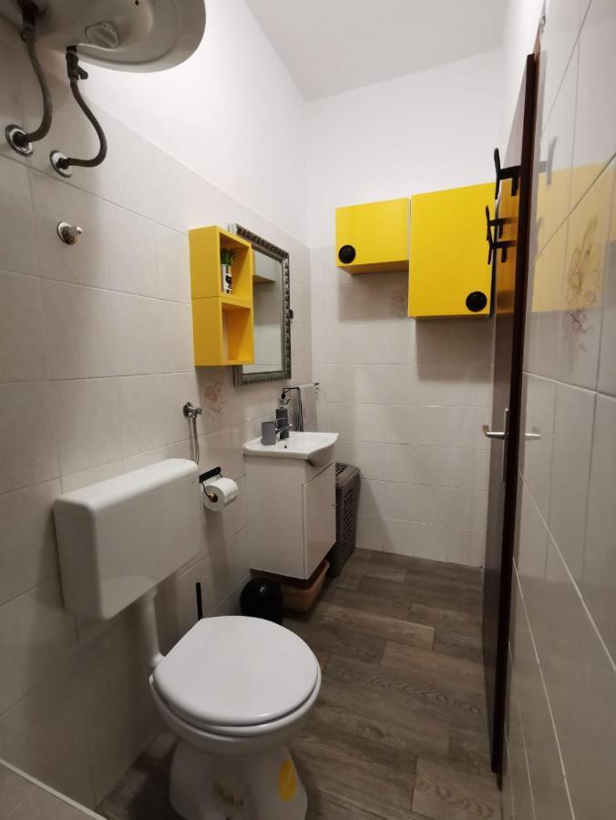 Apartments K&D Pula Luaran gambar
